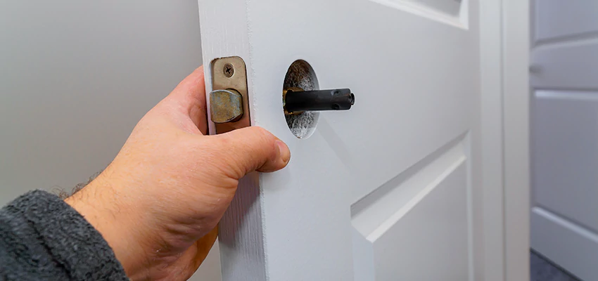 Nighttime Locksmith For Lock Repair in Urbana, IL