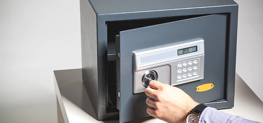 Jewelry Safe Unlocking Service in Urbana, Illinois